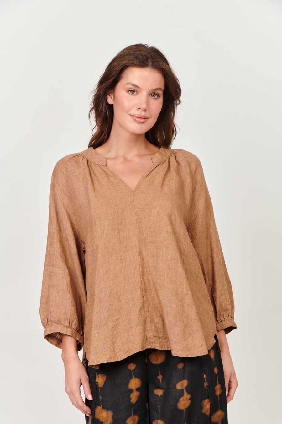 Tops | Naturals by O&J Linen Top - Chai