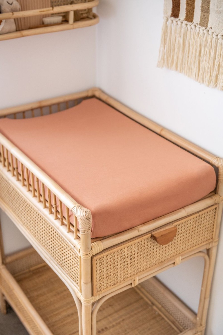 Nursery & Nurture | Kiin Organic Fitted Sheet - Bassinet/Change Pad - Asst Colours