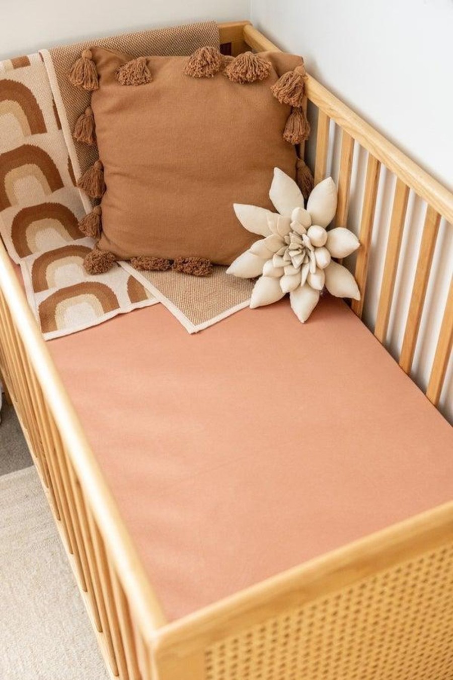 Nursery & Nurture | Kiin Organic Fitted Sheet - Cot - Asst Colours