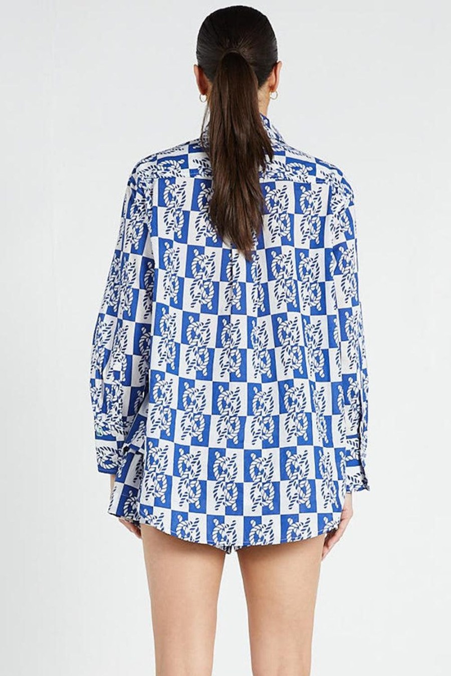 Tops | Bohemian Traders Classic Easy Fit Shirt In Blue/White